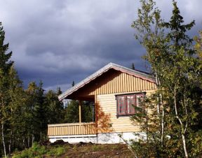 Diferencia de precio entre una casa prefabricada estándar y una casa de madera a medida en España Diferencia de precio entre una casa prefabricada estándar y una casa de madera a medida en España