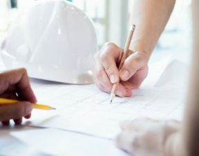 Normativa para instalar casas de madera: las licencias que necesitas